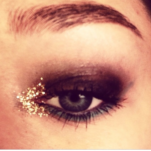 Meet your Posher, Anoosheh - Picture 1 of 1